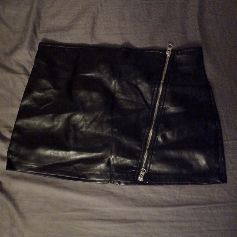 Black Faux Leather Mini Skirt with Zipper